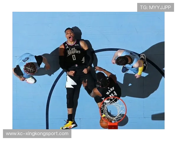 乔治突破致胜，爵士主场擒获灰熊